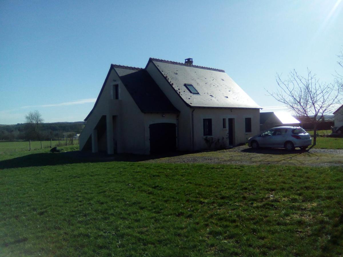 Bed and Breakfast L'Escapade Lochoise Génillé Exterior foto